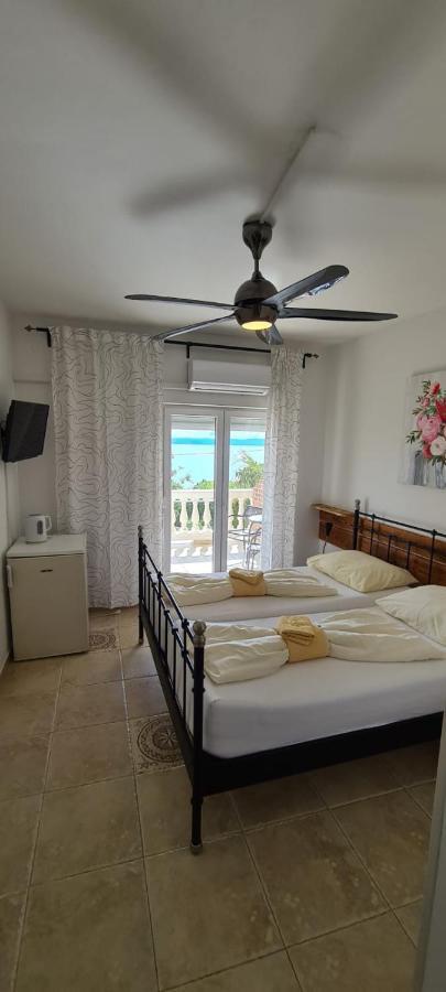 Bed & Breakfast Barbara โนวีวีโนดอลสกี ภายนอก รูปภาพ
