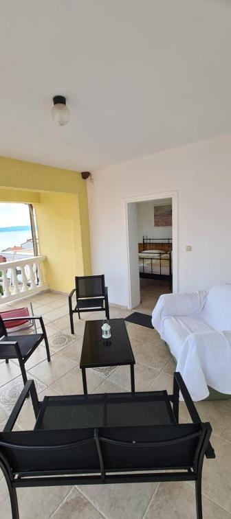 Bed & Breakfast Barbara โนวีวีโนดอลสกี ภายนอก รูปภาพ